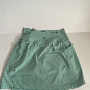 SALUTATION STASH HIGH RISE 16 1/2 SKORT